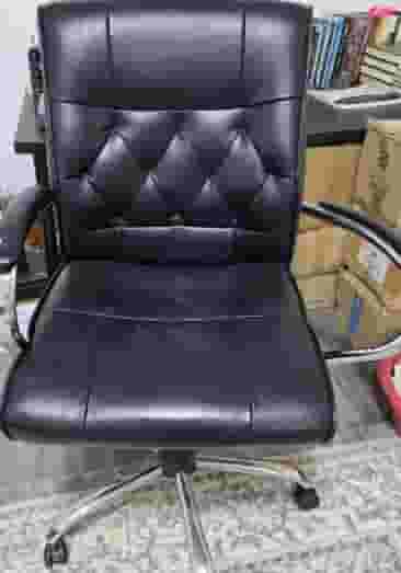 office chair in good condition