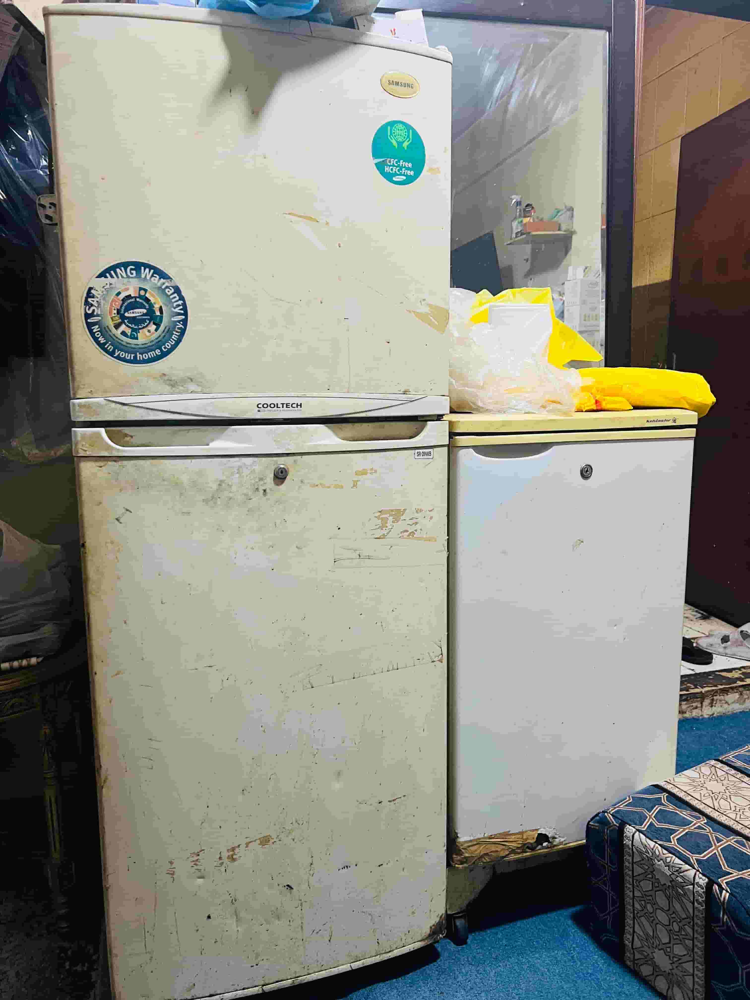Selling 2 refrigerators in good condition Selling 2 refrigerators in good condition