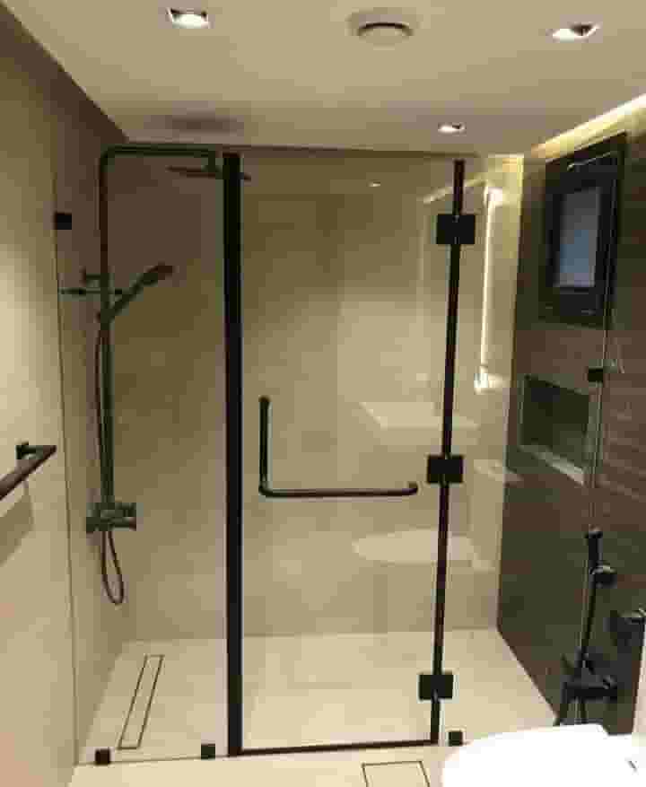 Design and installation of secret glass Design and installation of secret glass