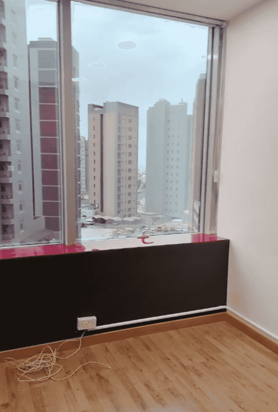 للإيجار مكتب راقي ببرج راقي بشرق ٤ غرف ١٠٠ متر  للإيجار مكتب راقي ببرج راقي بشرق ٤ غرف ١٠٠ متر